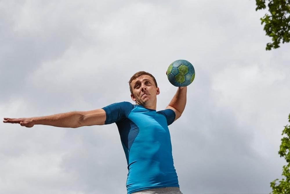 Los beneficios de jugar al balonmano - Blog deportivo - Deportes Blanes